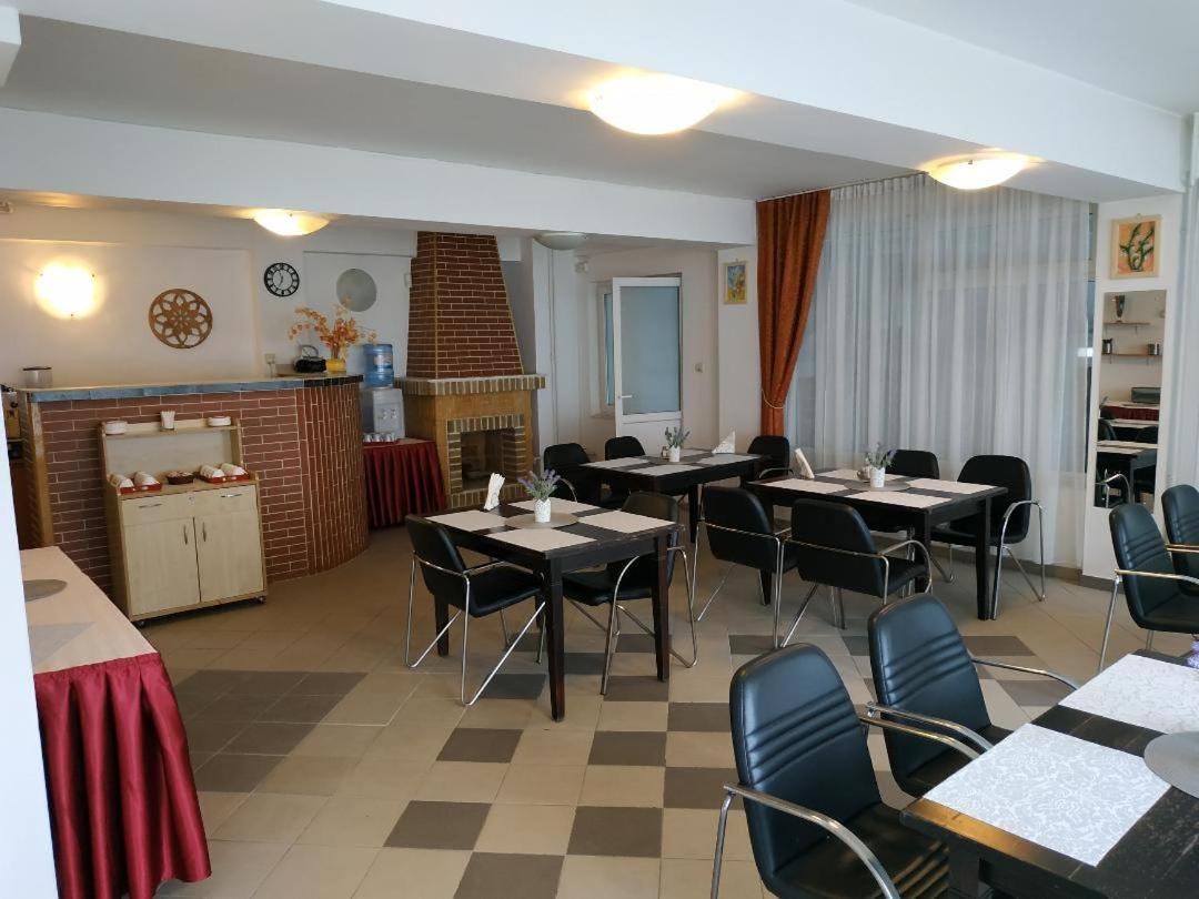 Vila Mihail Hotel Buşteni Eksteriør billede