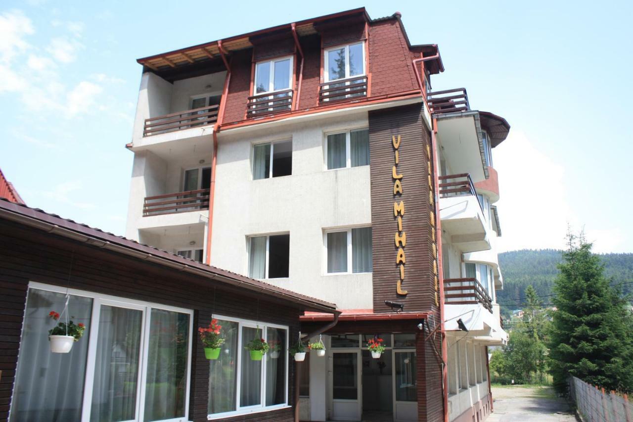 Vila Mihail Hotel Buşteni Eksteriør billede
